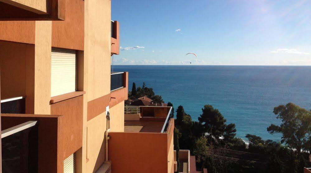 Residence "Le Golfe Bleu" Roquebrune-Cap-Martin Exterior foto